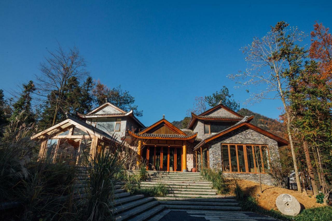 张家界 梓山漫居酒店 外观 照片